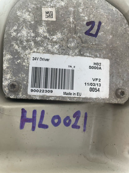Volvo Headlight  82543889