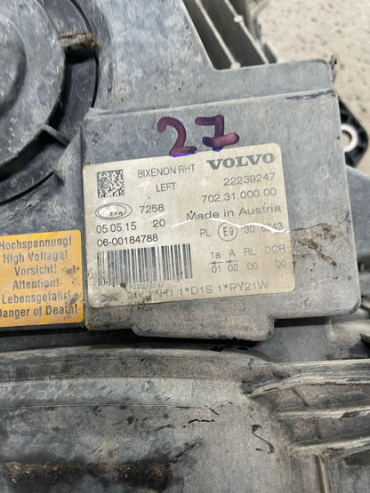 Volvo FH4 Left Headlight 22239247