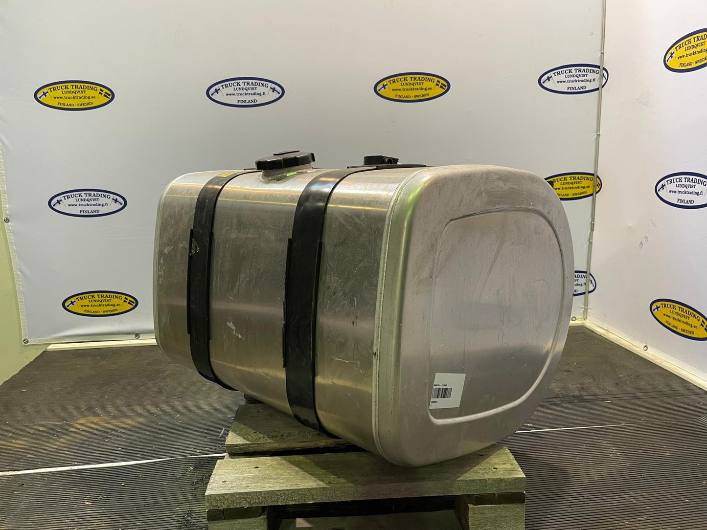 Volvo Fuel Tank 255 Liter 21516469