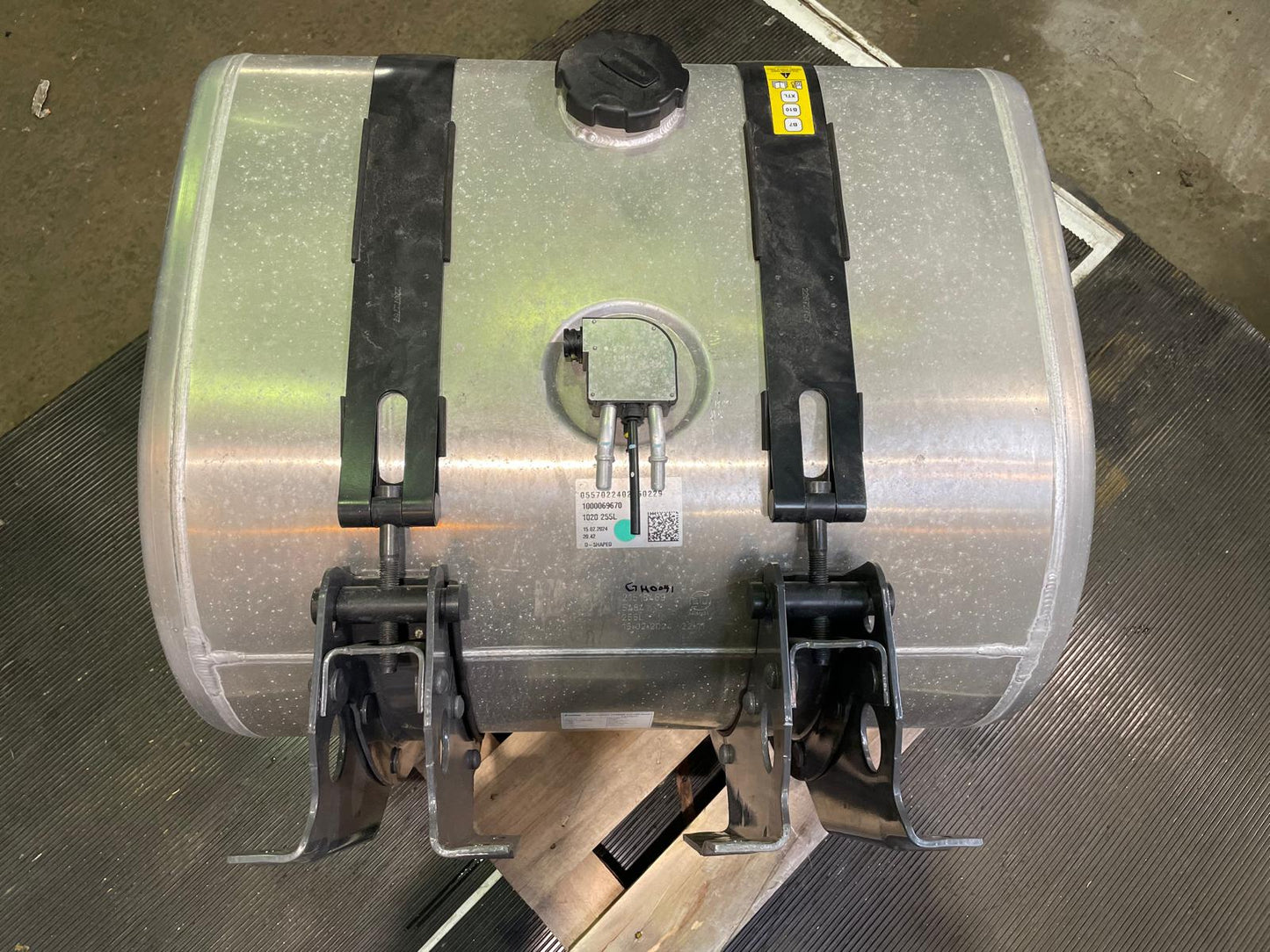 Volvo Fuel Tank 255 Liter 21516469
