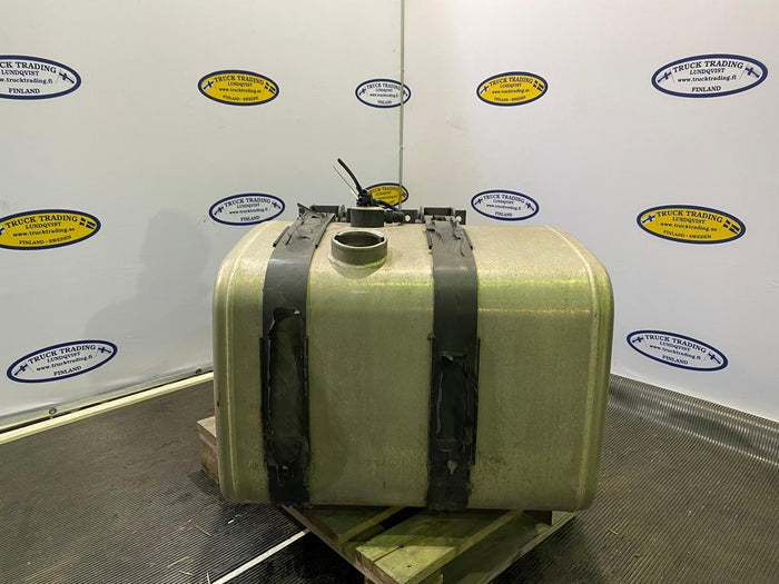 Volvon polttoainesäiliö 220 litraa 21700346 