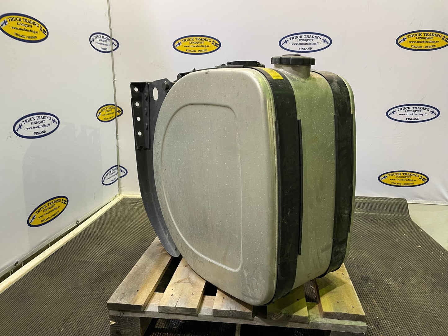 Volvo Fuel Tank 170L