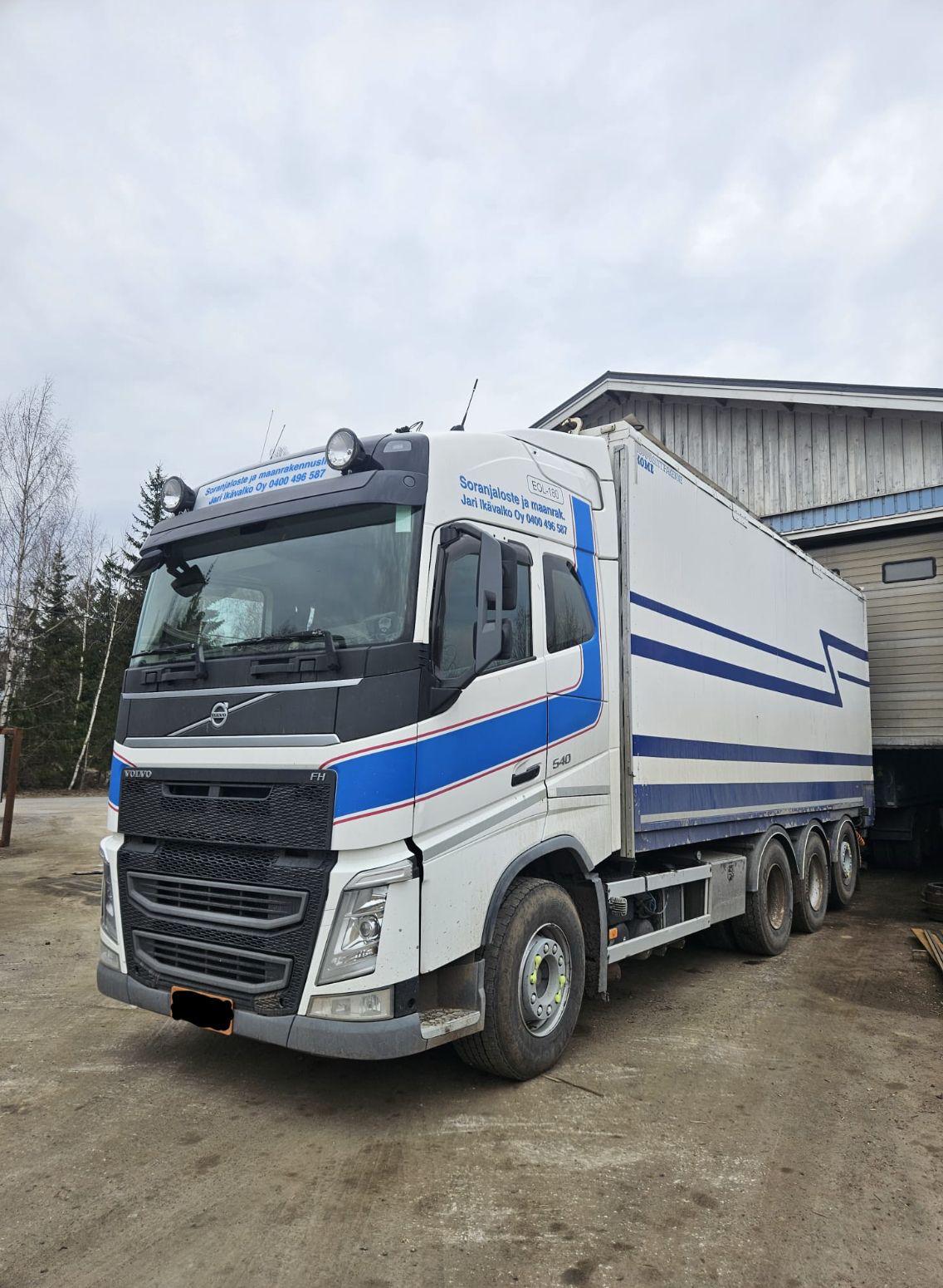Volvo FH13 8x4