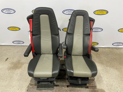 Volvo Pair FH Seat