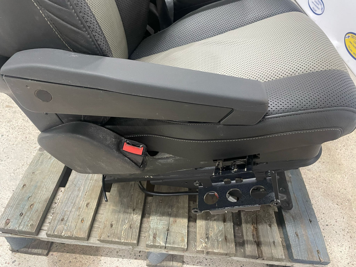 Volvo FM Pair Seat