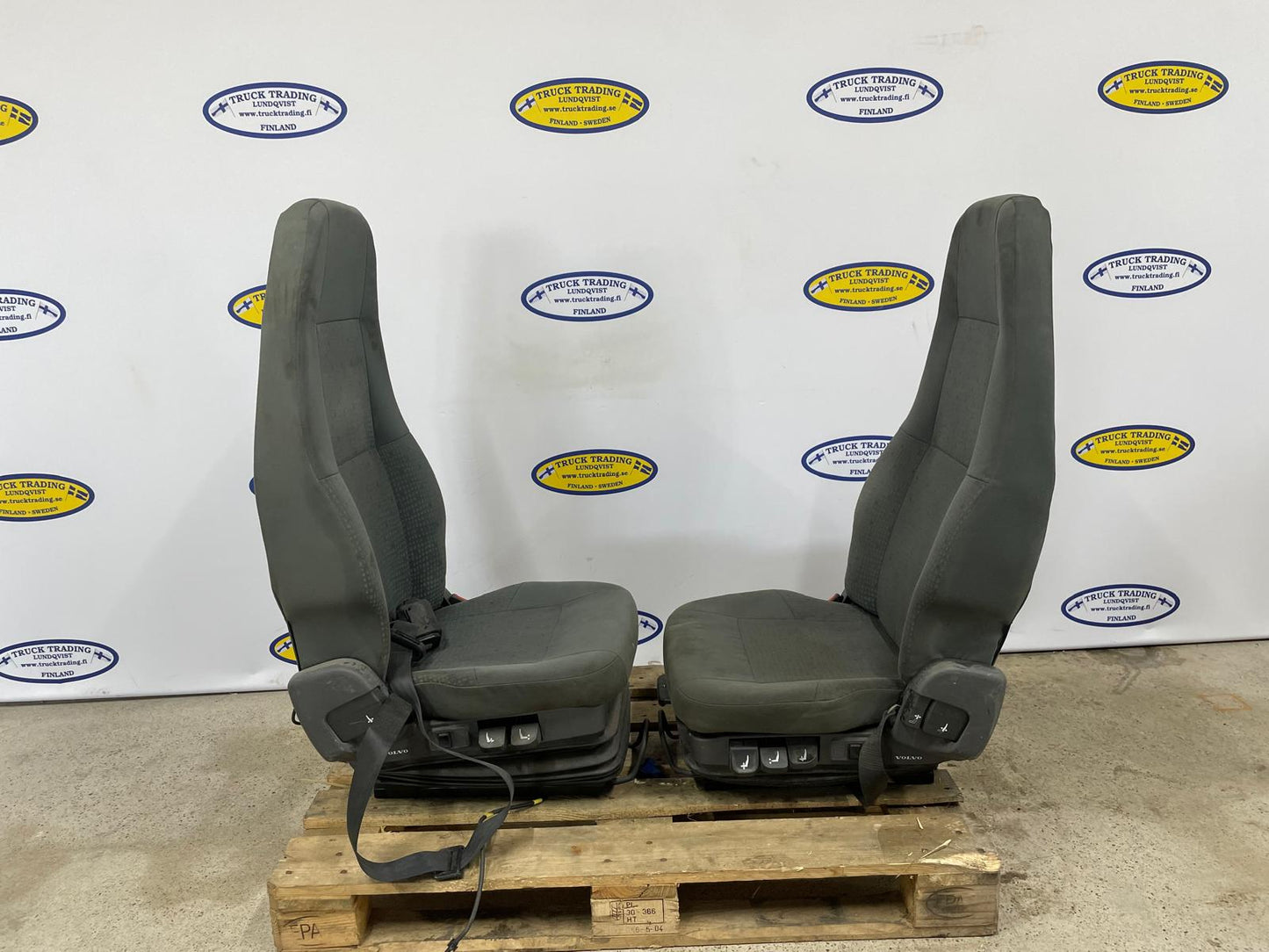 Volvo Seat Pair