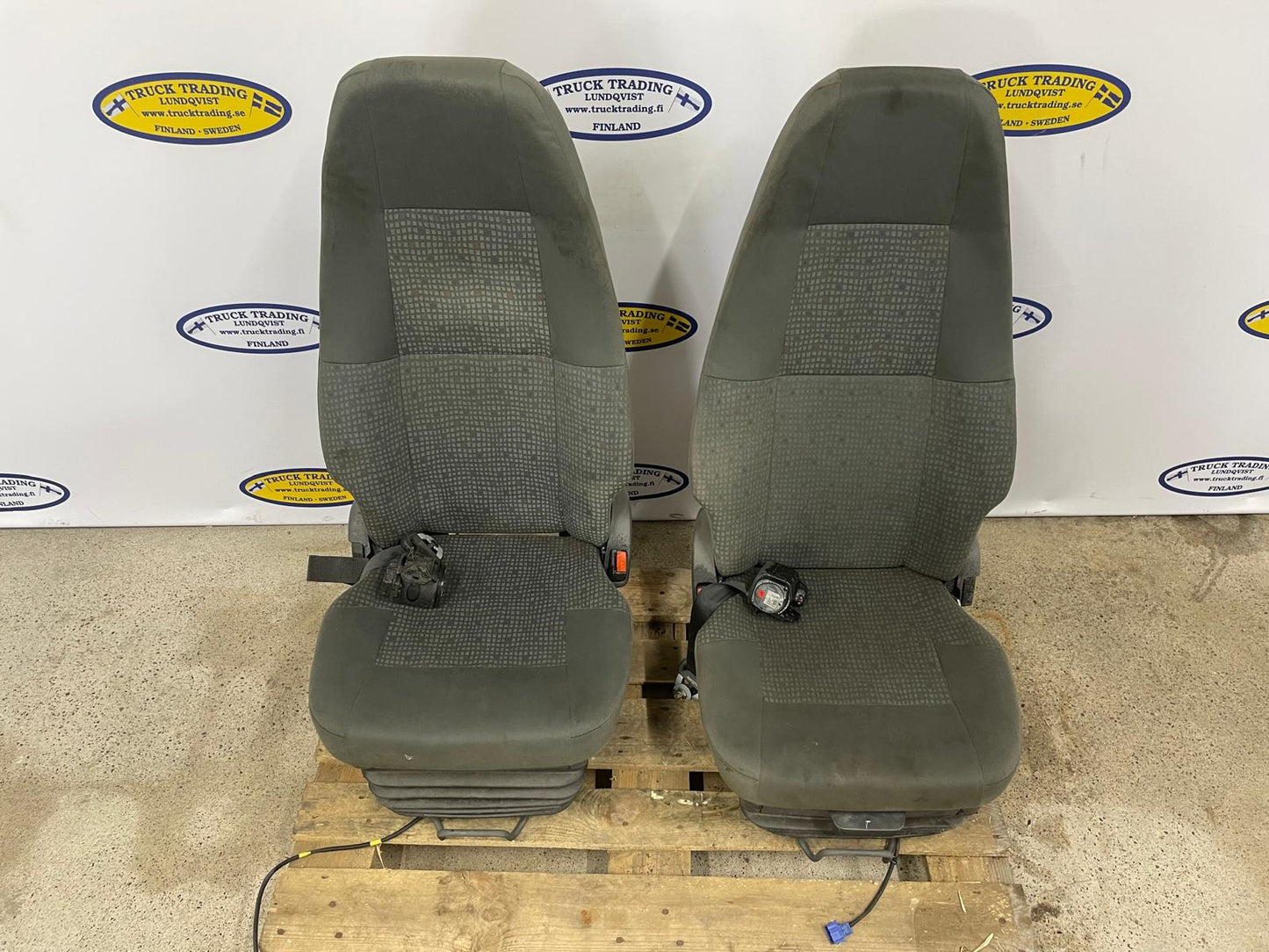 Volvo Seat Pair