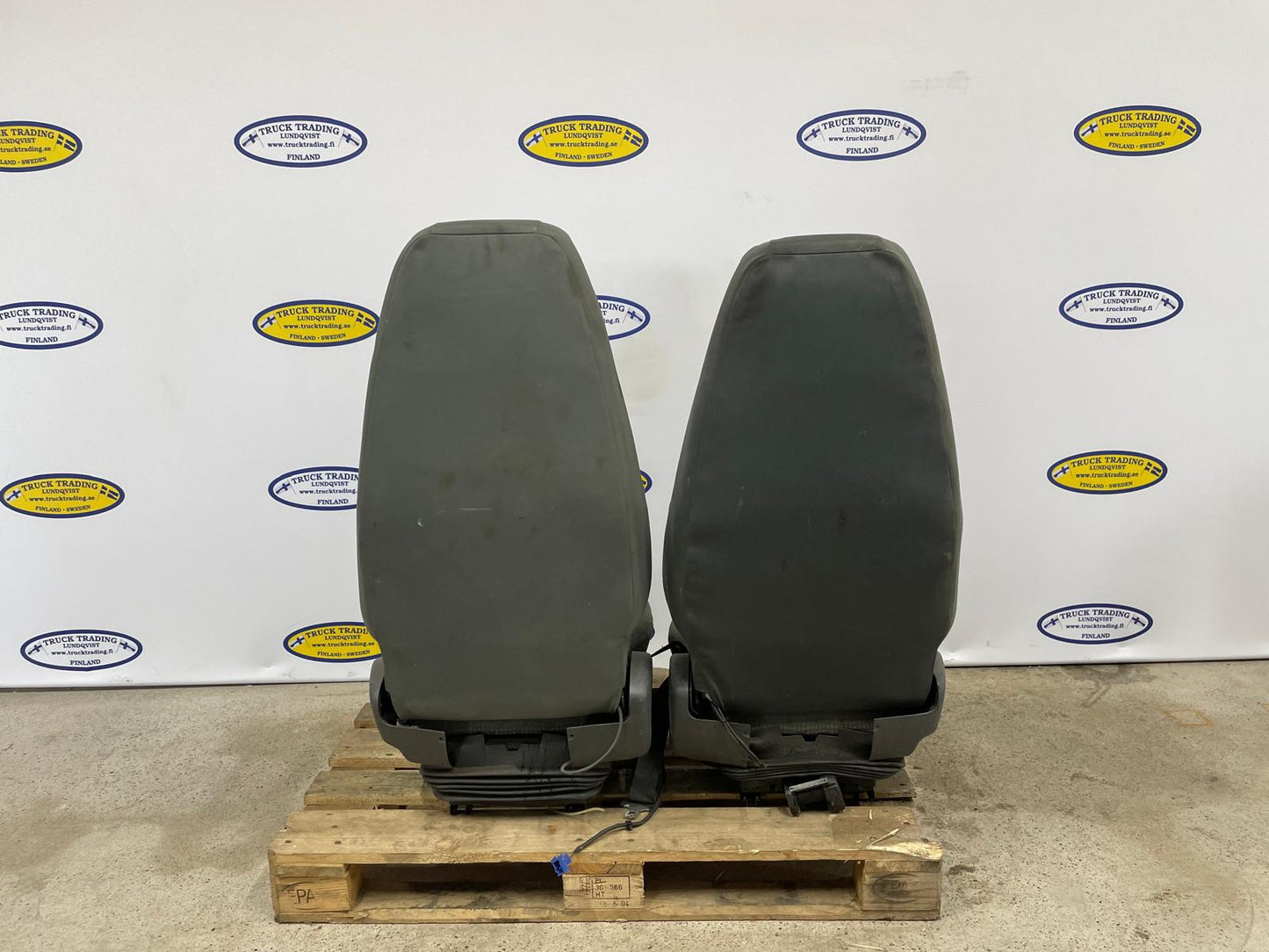 Volvo Seat Pair