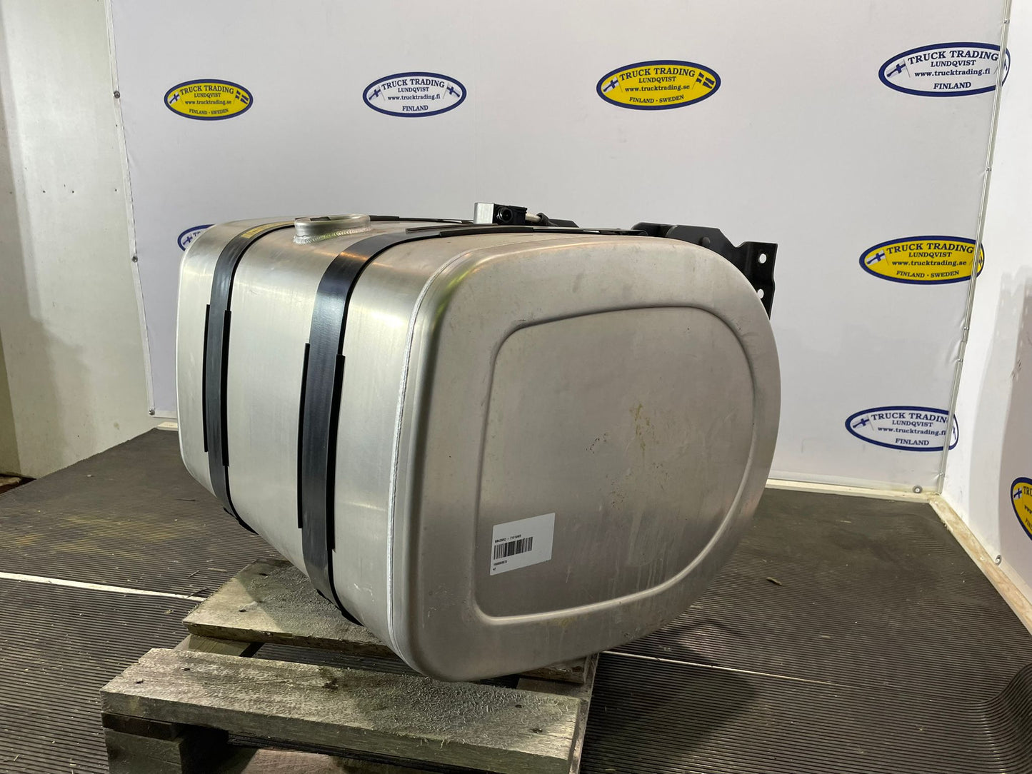 Volvo Fuel Tank 255 Liter 21516469 21714565
