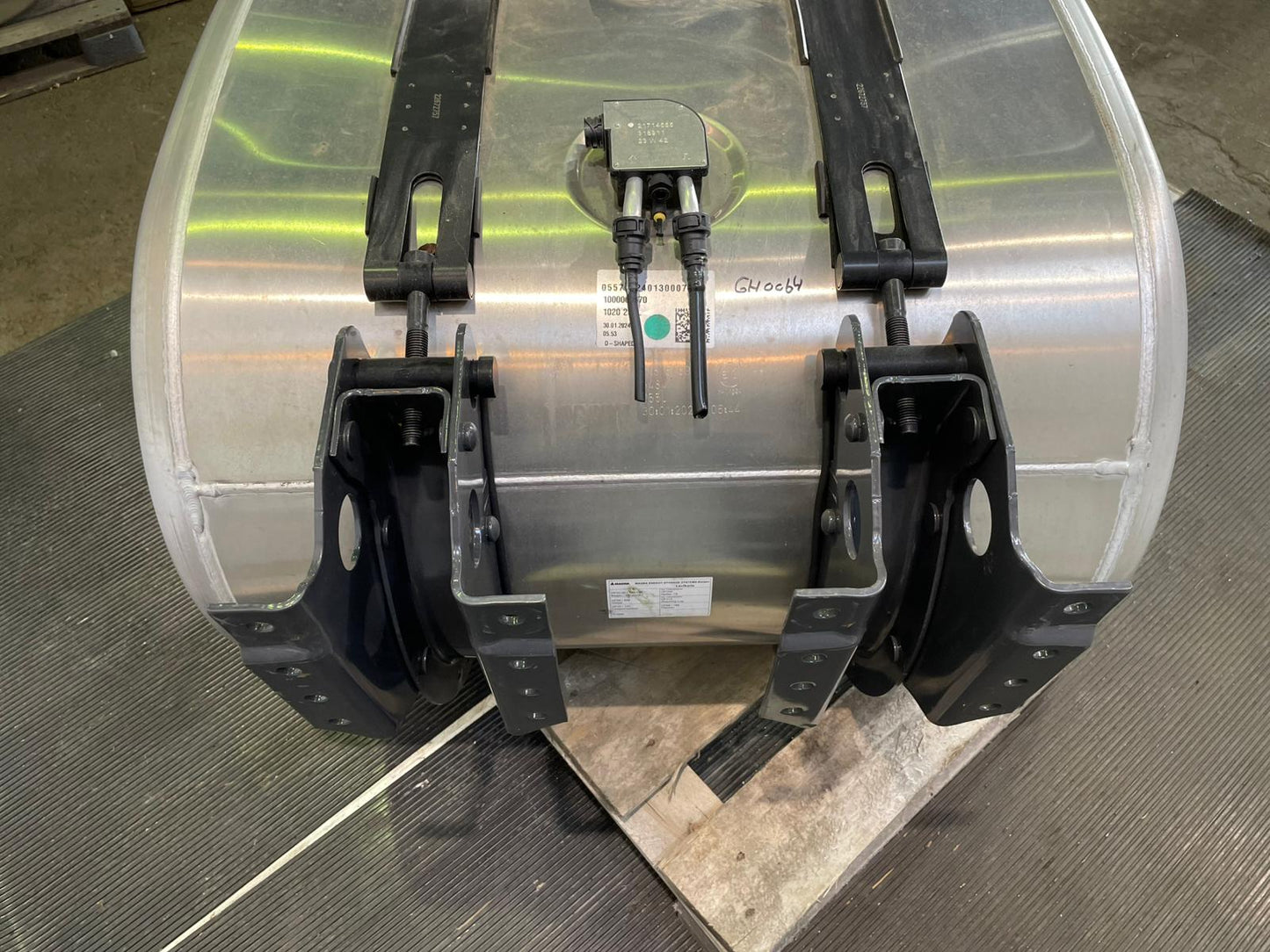 Volvo Fuel Tank 255 Liter 21516469 21714565