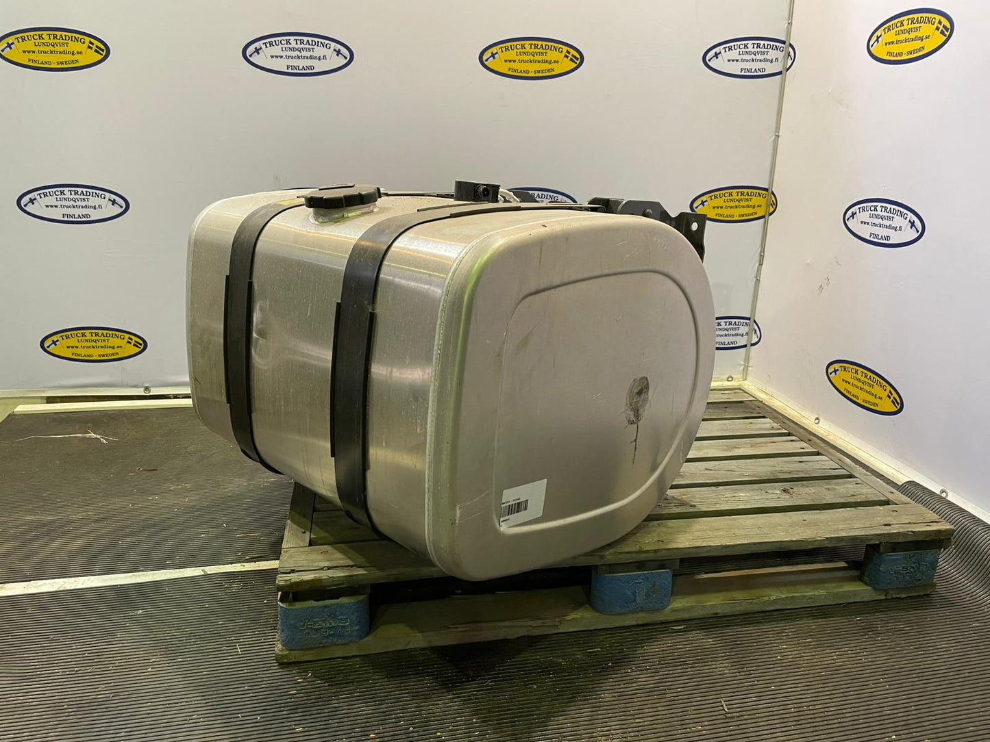Volvo Fuel Tank 255 Liter 21516469 21714565