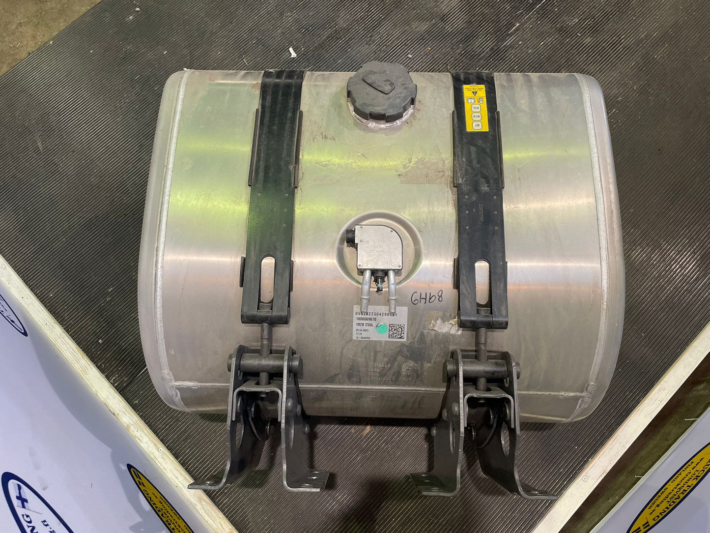 Volvo Fuel Tank 255 Liter 21516469 21714565