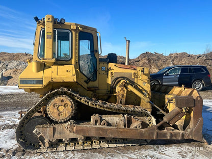 Caterpillar D5H bulldozer