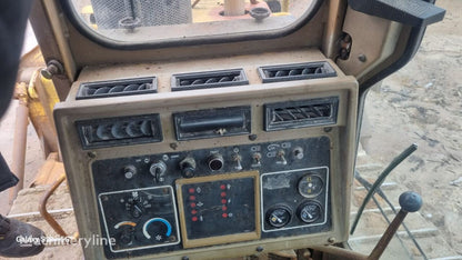 Caterpillar D5H bulldozer