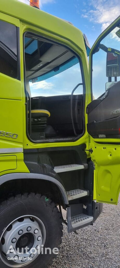 Volvo FH16 650 dump truck
